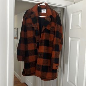 Old navy shacket. Small tall